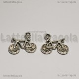 Charm Bicicletta double-face in metallo argento antico 15x13mm