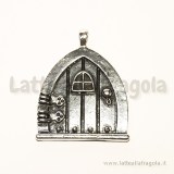 Charm Porticina in metallo zincato argento antico 35x27mm