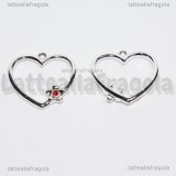 Ciondolo Bezel Cuore in metallo argentato strass rosso 28x26mm