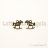 Charm cavallo a dondolo double-face in metallo color bronzo 16x4mm