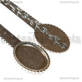 Segnalibro Riga decorato in metallo argento antico con base ovale per cammeo 25x18mm
