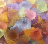 25 Fiori in lucite colorata 12x12mm