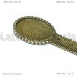 Segnalibro Riga decorato in metallo color bronzo con base ovale per cammeo 25x18mm