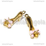Charm Sandalo con Fiocco 3D in metallo smaltato dorato 21.5x10mm