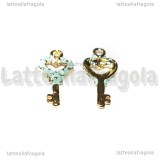 Charm Chiave in metallo dorato smaltato azzurro 23x11mm