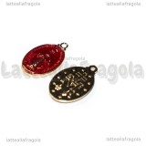 Medaglietta Madonna in rame gold plated smaltato rosso 19.5x12mm