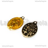 Medaglietta Madonna in rame gold plated smaltato miele 19.5x12mm