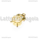 Charm Sveglia 3D in metallo dorato smaltato bianco 21x12mm