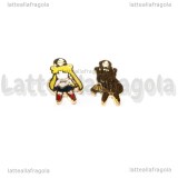 Charm Sailor Moon in metallo dorato smaltato 14x8mm