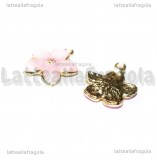 Ciondolo Fiore in metallo dorato smaltato rosa 16.5x14.5mm