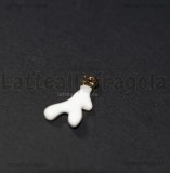 Charm Rametto di Corallo 3D in metallo dorato smaltato bianco 18x9mm