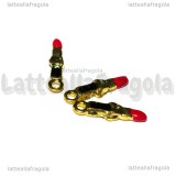 Charm Rossetto in metallo dorato smaltato 18x4mm