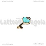 Charm Chiave in metallo dorato smaltato azzurro 16x7mm