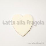 Ciondolo Cuore  50x45mm in resina bianco decorazioni in rilievo