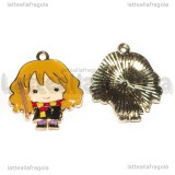 Ciondolo Hermione della saga di Harry Potter in metallo dorato smaltato 27x24mm