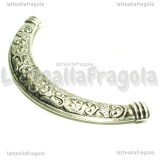 Mezzaluna decori in rilievo in metallo argentato 120x48mm