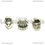 Conchiglia foro largo in metallo argento antico 12x11mm
