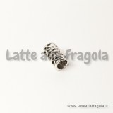 Spaziatore foro largo tubo decorazioni in rilievo in metallo argento antico 12x6mm