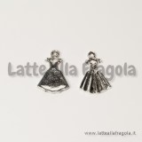 Charm vestito di Cenerentola in metallo argento antico 19x13mm