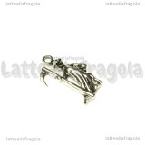 Charm Morte con falce in metallo argento antico 23x14mm
