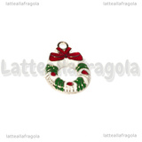 Charm Ghirlanda di Natale in metallo argentato smaltato 23x16mm