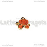 Charm Carrozza di Cenerentola in metallo dorato smaltato arancio 13x12mm