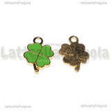 Charm Quadrifoglio in metallo dorato smaltato 18x12mm
