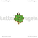 Charm Quadrifoglio in metallo dorato smaltato 18x12mm