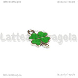 Charm Quadrifoglio in metallo argentato smaltato 19x13mm