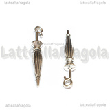 Ciondolo Ombrello 3D in metallo argento antico 35x6mm
