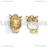 Charm Gufo in metallo dorato smaltato con strass 17x10mm