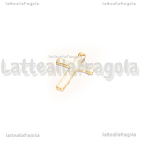 Charm Croce in ottone dorato smaltato bianco 18x11mm