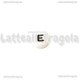 10 Perle a gettone lettera E in acrilico bianco 7x3.5mm