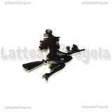 Ciondolo Strega con Gatto su Scopa in Acciaio Inox 32.5x27mm