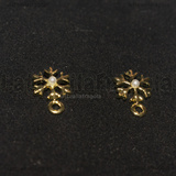 Orecchini a perno Fiocco di Neve con perla in metallo dorato 15x10mm
