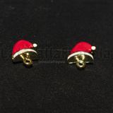 Orecchini a perno Cappello di Natale in metallo dorato smaltato 13x10mm
