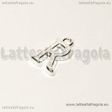 Ciondolo lettera R in metallo Silver plated 16x9mm