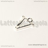 Ciondolo lettera V in metallo Silver plated 15x11mm