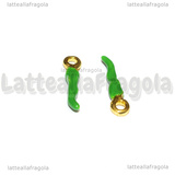 Charm Cornetto Portafortuna 3D in metallo dorato smaltato verde 20x4mm