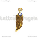 Ciondolo Piuma Occhio Greco smaltato in metallo dorato 35x8.7mm