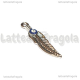 Ciondolo Piuma Occhio Greco smaltato in metallo argentato 35x8.7mm