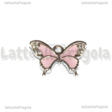 Ciondolo Farfalla con strass in metallo argentato smaltato rosa 19x15mm	