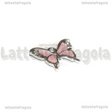 Ciondolo Farfalla con strass in metallo argentato smaltato rosa 19x15mm