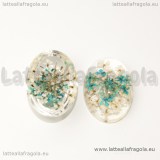 Cabochon in resina con veri fiori disidratati azzurri 25x18mm