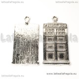 Ciondolo Tardis in metallo argento antico 44x20mm