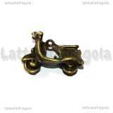 Ciondolo Vespa 3D in metallo color bronzo 23x17mm