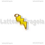 Charm Fulmine in metallo dorato smaltato 21x8mm