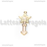 Ciondolo Bacchetta Magica in metallo dorato smaltato 29.5x13.5mm