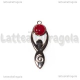 Ciondolo Dea Madre in metallo argentato con Agata Rossa 45x16mm