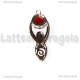Ciondolo Dea Madre in metallo argentato con Agata Rossa 45x16mm